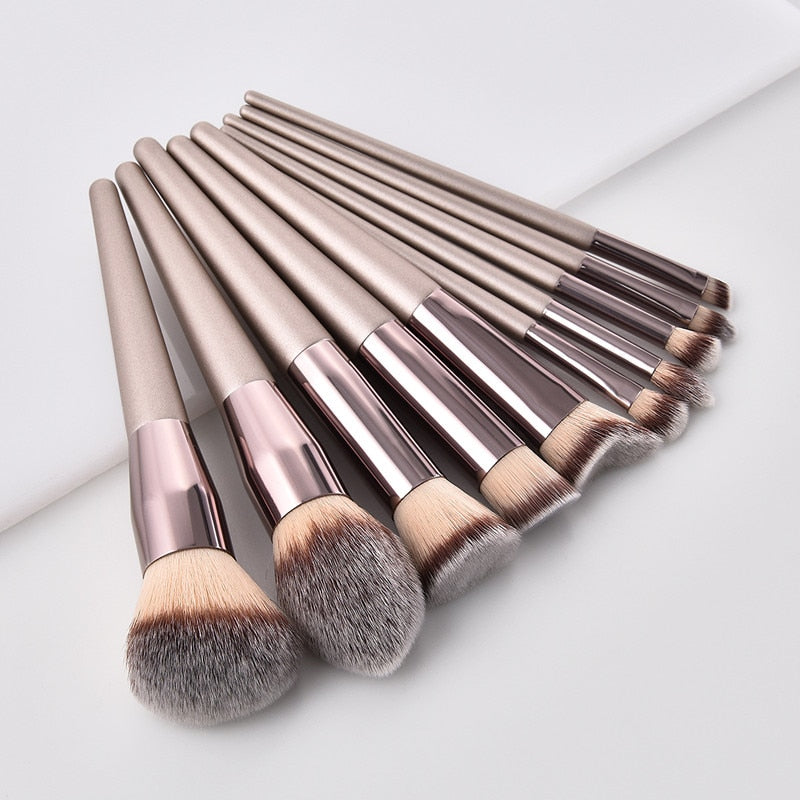 Lot de 10 pinceaux de maquillage couleur champagne pour fond de teint, poudre, blush, fard à paupières